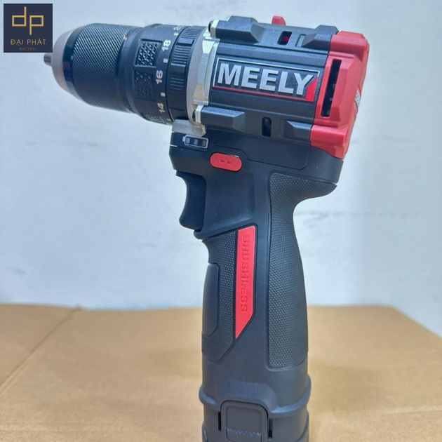 Máy khoan pin 50N.m F.. MT838C